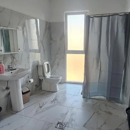 Nikbibaj Daire Tale